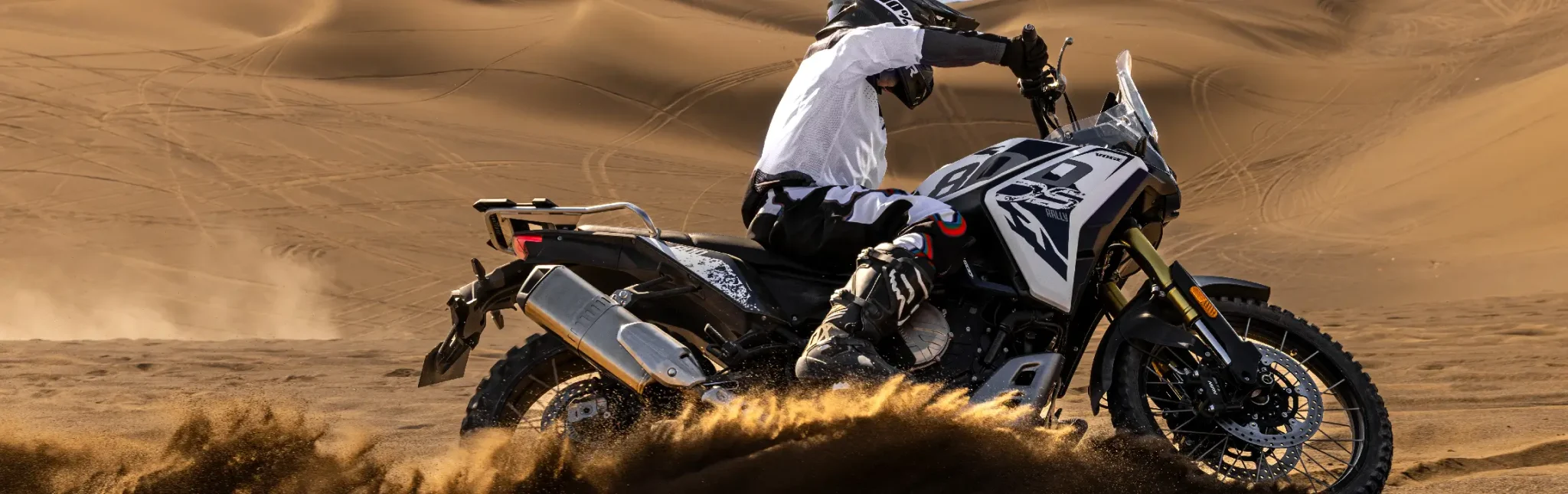 DS800-Rally-2048x645